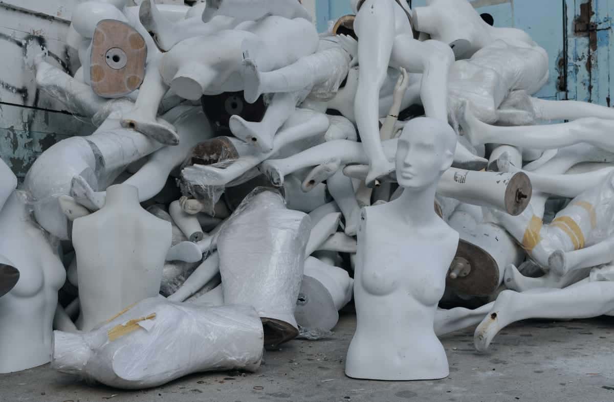 Emergency Bulk Waste Removal: 9 Key Questions for Efficient Retail Facilities Management