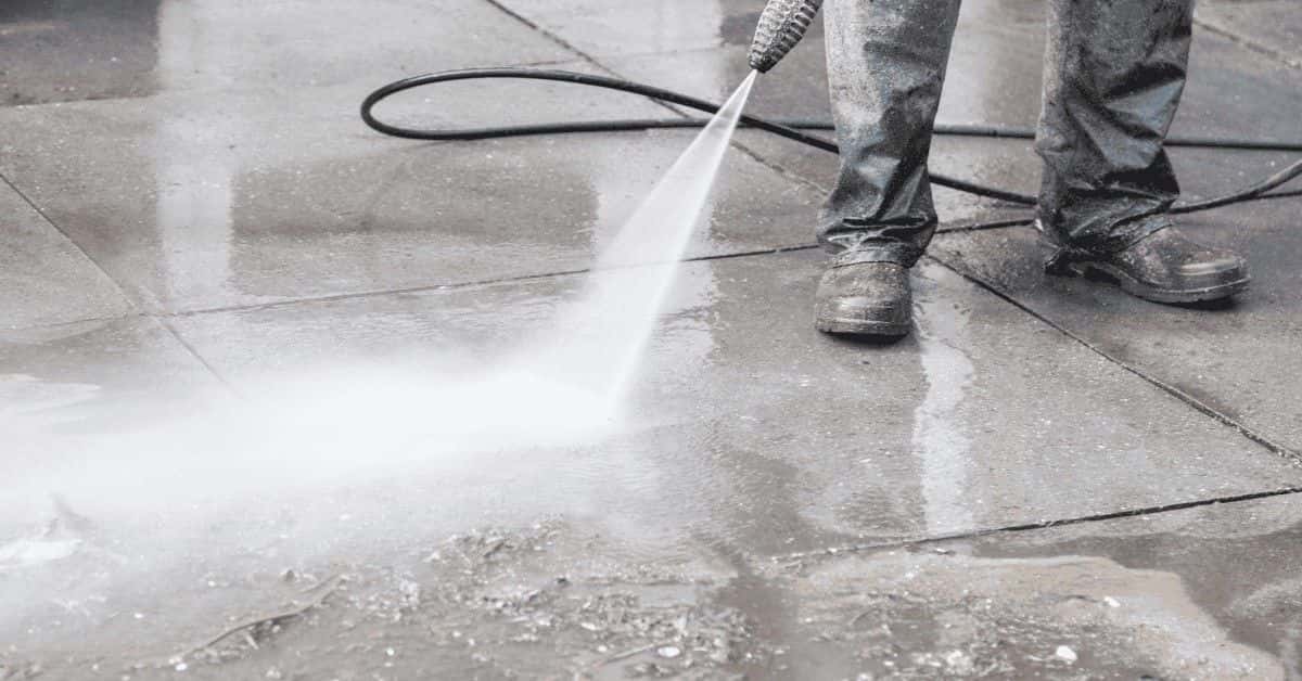 Commercial Power Washing: Your Go-To Guide