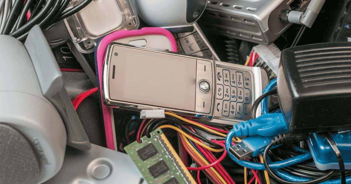 Electronics Recycling or Repair: 7 Tips for Evaluating Business Electronics