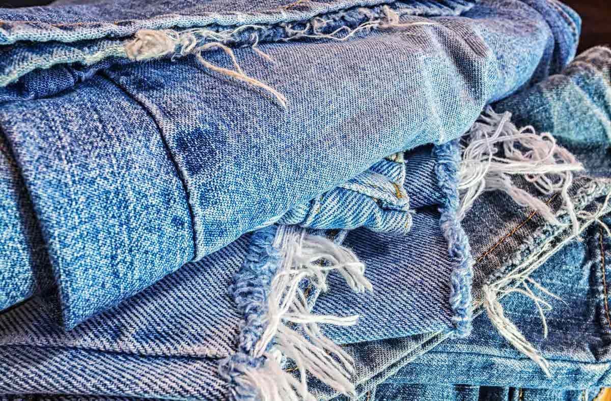 5 Reasons to Consider a Textile Recycling Program for Your Organization